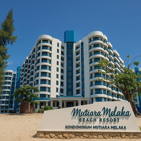 Mutiara Melaka Beach Resort By Glex Tangga Batu Exterior foto